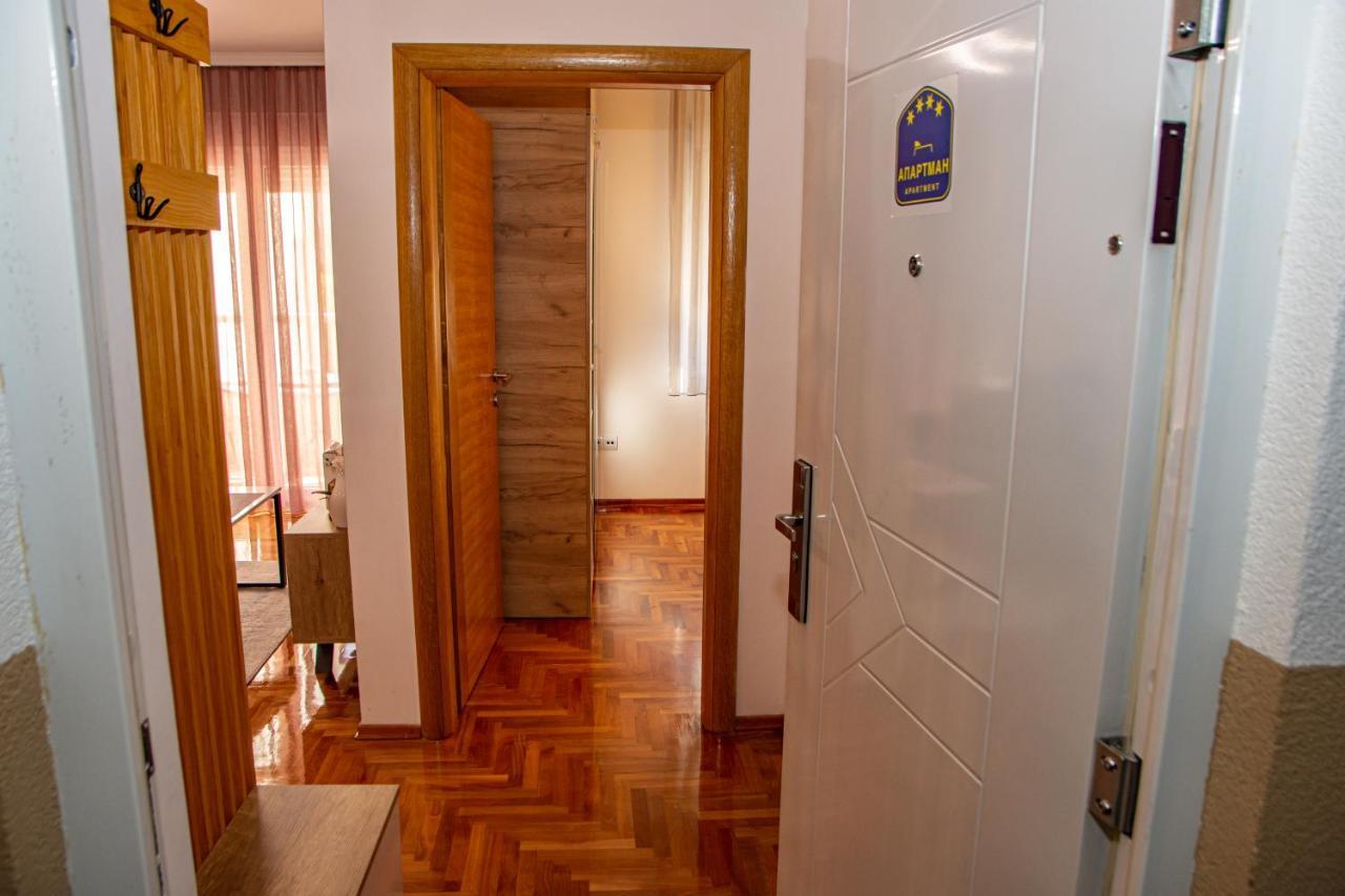Harizma Apartmani Kragujevac Exterior photo