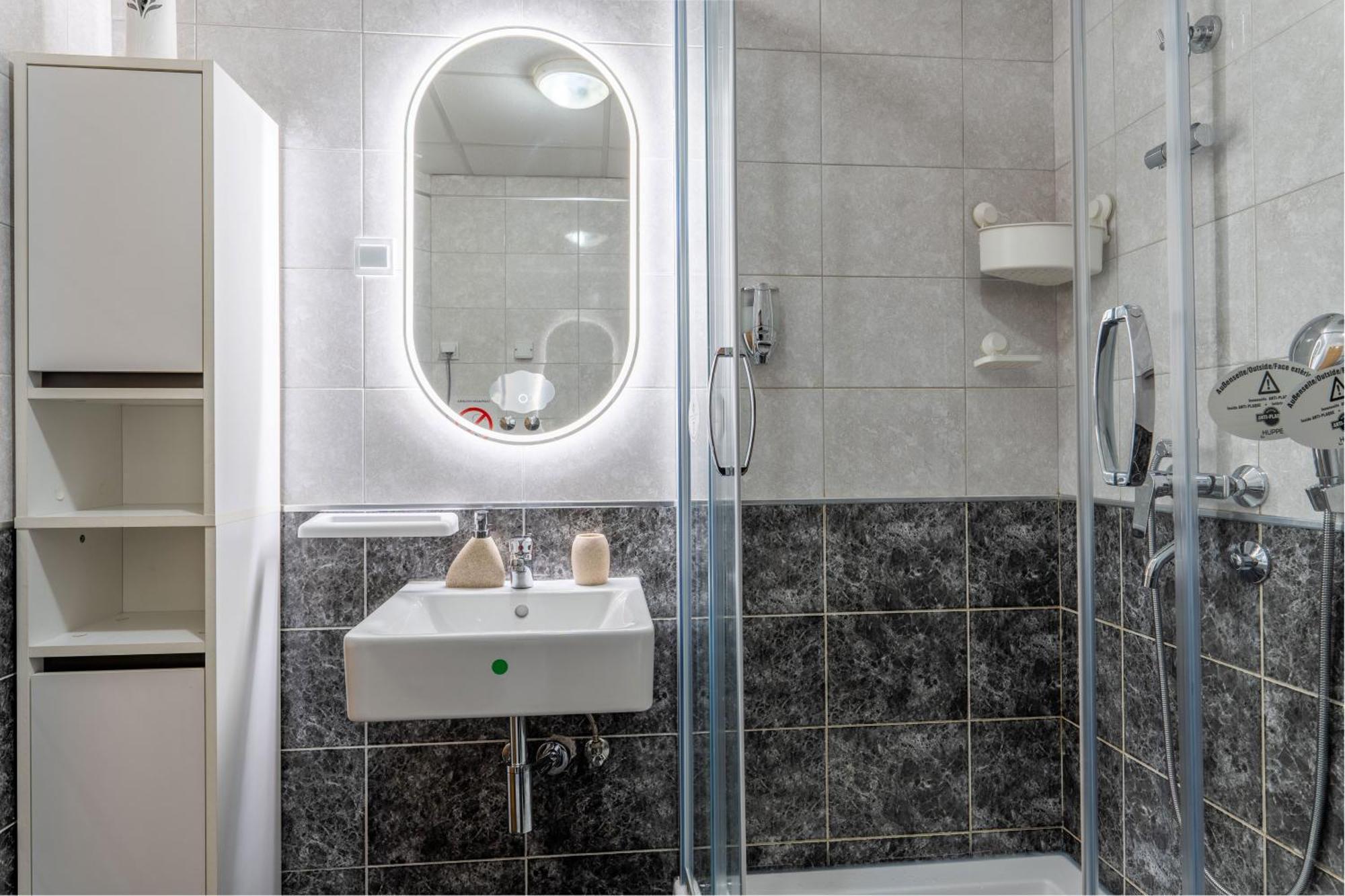 Harizma Apartmani Kragujevac Exterior photo